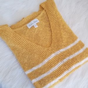 FASHION AVENUE LOOSE KNIT V NECK SWEATER L